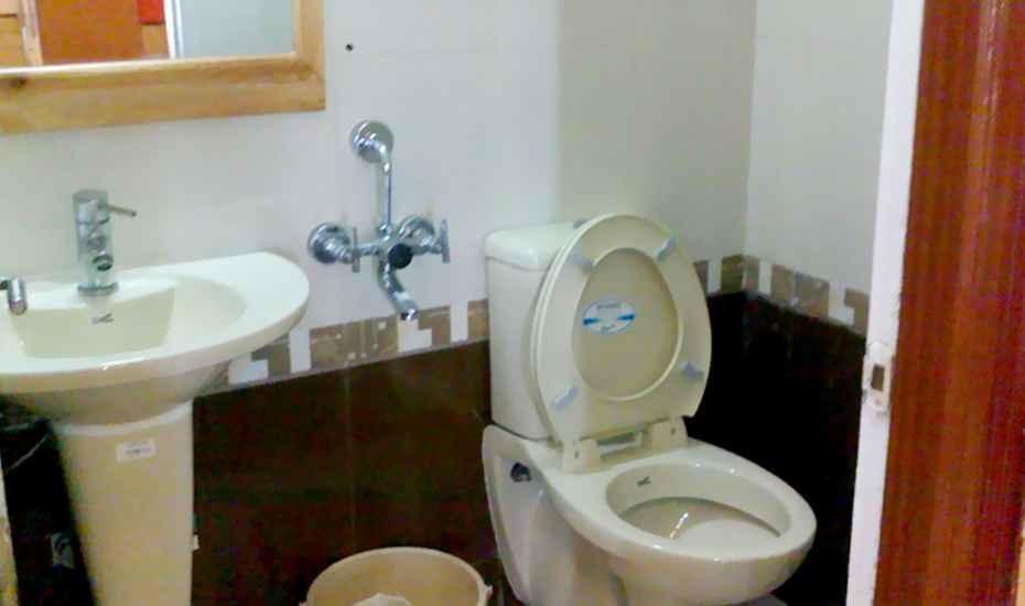Hotel Dream Land Phulabāni Екстериор снимка